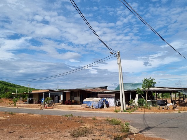 Quảng Trị: Hỗ trợ kinh phí cho các hộ dân thuê nhà ở tạm tại dự án cao tốc Vạn Ninh - Cam Lộ  - Ảnh 1.