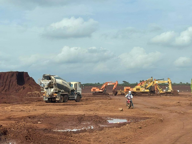 Thi công sân bay Long Thành