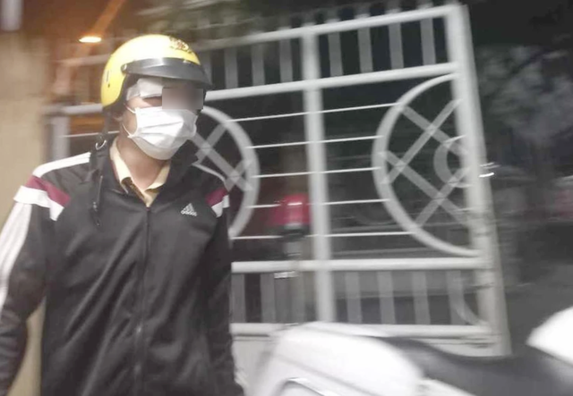 TP. HCM: CSGT bị ném đá gây thương tích khi đang đo nồng độ cồn - Ảnh 1.