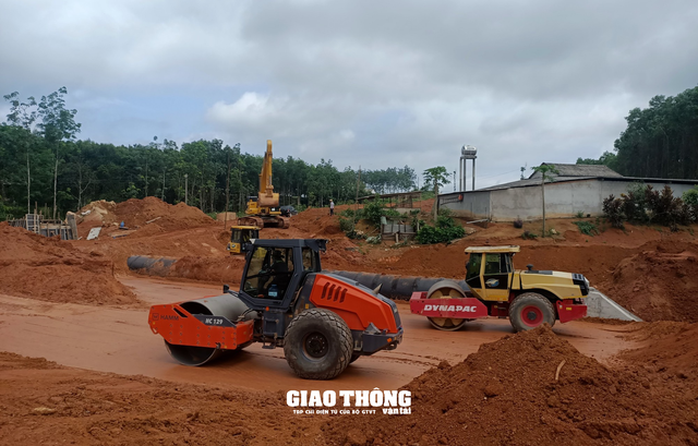 Bộ GTVT yêu cầu đẩy nhanh tiến độ khởi công các dự án đã giao vốn - Ảnh 1.