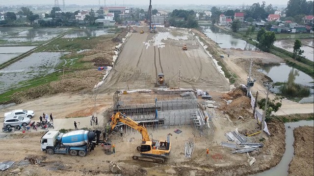 Đề nghị bổ sung 6 dự án giao thông áp dụng cơ chế đặc thù về mỏ vật liệu - Ảnh 1.