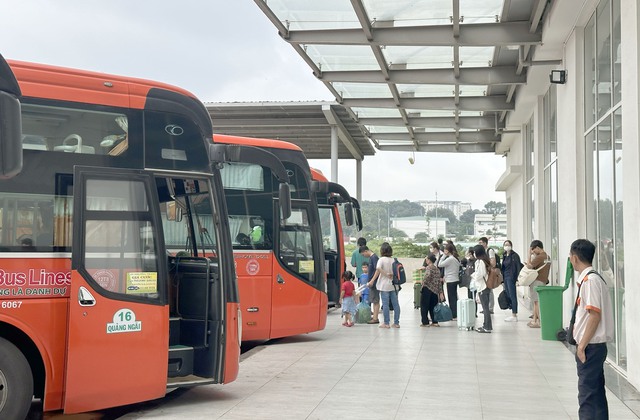TP. HCM: Chấn chỉnh hoạt động kinh doanh vận tải hành khách- Ảnh 1. TP. HCM: Chấn chỉnh hoạt động kinh doanh vận tải hành khách- Ảnh 1.
