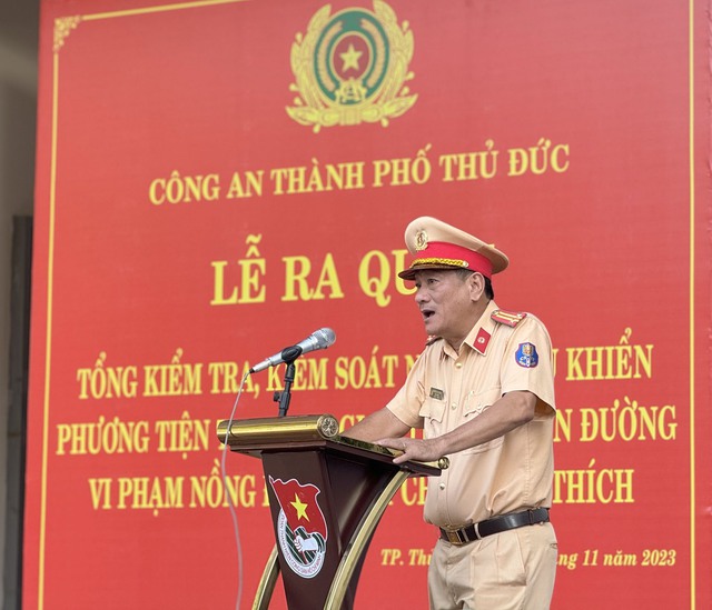 Công an TP. Thủ Đức: Ra quân tổng kiểm tra, xử lý nồng độ cồn và chất kích thích- Ảnh 1. Công an TP. Thủ Đức: Ra quân tổng kiểm tra, xử lý nồng độ cồn và chất kích thích- Ảnh 1.