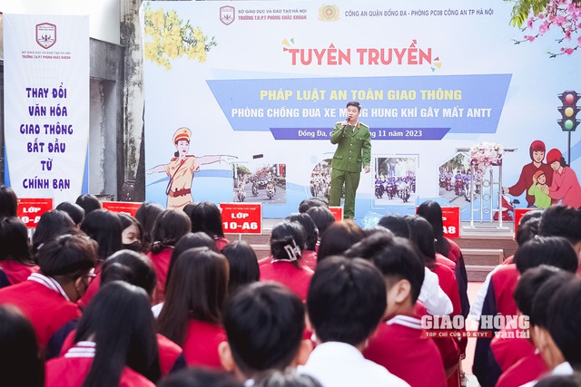 CSGT Hà Nội đối thoại về những nguy cơ khi học sinh dùng xe cơ giới tham gia giao thông - Ảnh 8.