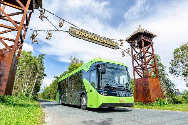 Phú Quốc trở thành điểm đến hot nhất mùa lễ hội cuối năm - Ảnh 6.