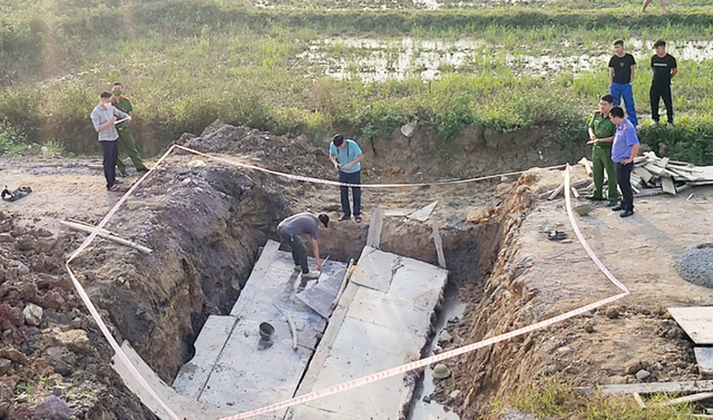 Tìm nguyên nhân vụ 2 công nhân thiệt mạng trên cao tốc Diễn Châu - Bãi Vọt - Ảnh 1.