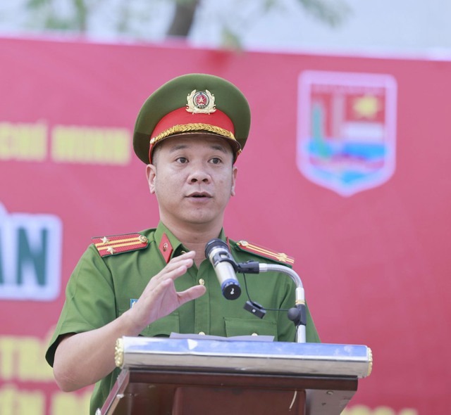 Công an TP. HCM ra quân đảm bảo an ninh trật tự tết Giáp Thìn 2024- Ảnh 3.