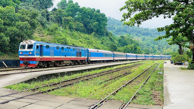 Sẽ tổ chức các chuyến tàu Nam – Bắc đưa, đón miễn phí công nhân về quê ăn Tết- Ảnh 1.