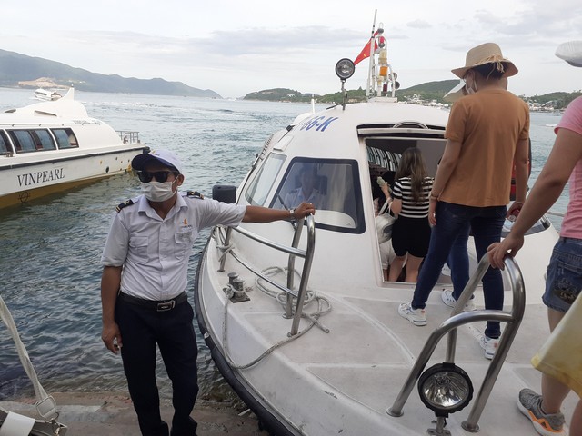 Quy định mới về điều kiện dự thi nâng hạng bằng thuyền trưởng, máy trưởng phương tiện thủy- Ảnh 1. Quy định mới về điều kiện dự thi nâng hạng bằng thuyền trưởng, máy trưởng phương tiện thủy- Ảnh 1.