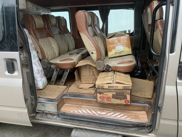 Kiểm tra xe khách, CSGT Quảng Trị phát hiện nhiều cá thể tê tê quý hiếm- Ảnh 2. Kiểm tra xe khách, CSGT Quảng Trị phát hiện nhiều cá thể tê tê quý hiếm- Ảnh 2.