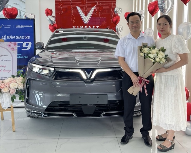 VinFast VF 9 giảm giá hơn 100 triệu đồng- Ảnh 2. VinFast VF 9 giảm giá hơn 100 triệu đồng- Ảnh 2.