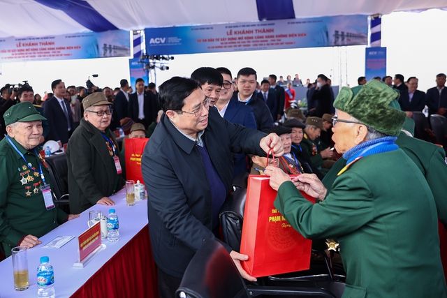 Thủ tướng: Khánh thành cùng lúc 4 công trình giao thông gần 18.000 tỷ đồng là dấu mốc lịch sử- Ảnh 2.