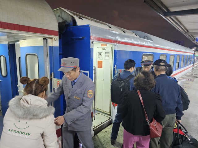 Những khách hàng nào sẽ được nâng hạng thẻ VIP khi đi tàu hỏa năm 2024?- Ảnh 1.