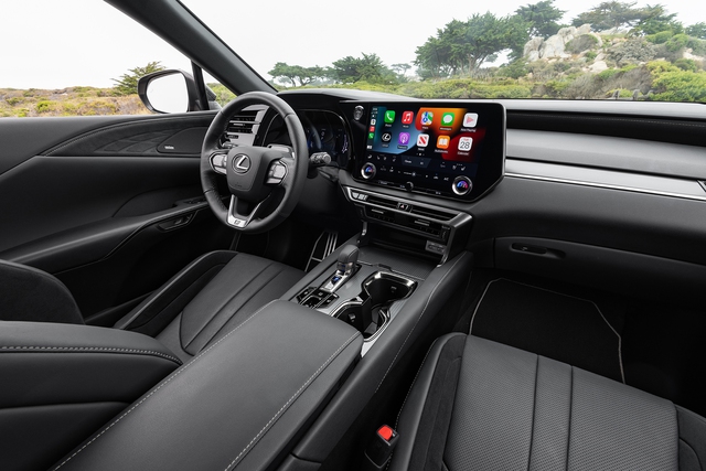 Lexus RX 2023