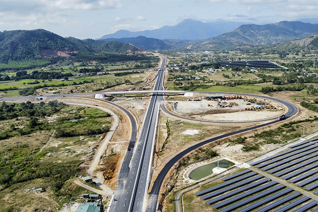 Cao tốc Nha Trang - Cam Lâm liệu có "cán đích" trước 3 tháng như cam kết? - Ảnh 1.