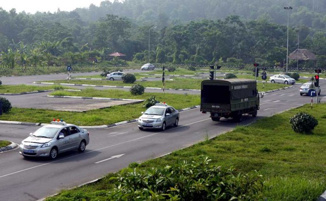 Quảng Ninh siết chặt hoạt động sát hạch, cấp giấy phép lái xe - Ảnh 1.