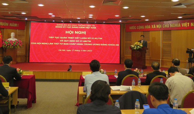 Nguyên Tổng Biên tập Tạp chí Cộng sản: "Vụ việc đăng kiểm là thách thức lớn, cũng là cơ hội để phát triển" - Ảnh 2. Nguyên Tổng Biên tập Tạp chí Cộng sản: "Vụ việc đăng kiểm là thách thức lớn, cũng là cơ hội để phát triển" - Ảnh 2.