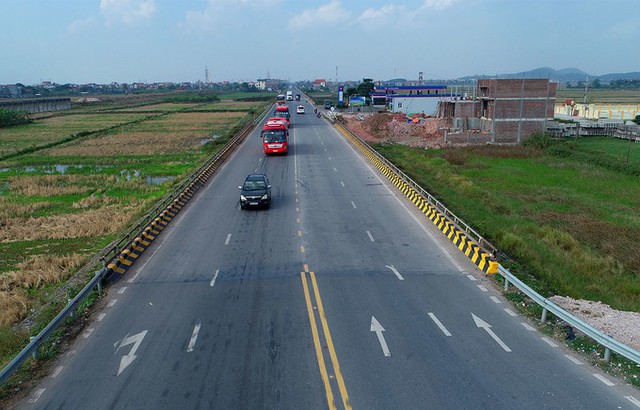 Bắc Ninh đề nghị Bộ GTVT chấp thuận phương án xây dựng hệ thống đèn chiếu sáng trên QL.17, QL.18 - Ảnh 1.