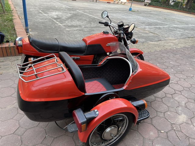 Jawa 350-638 Sidecar gần 40 năm vẫn đẹp như mới, có giá hơn 200 triệu đồng - Ảnh 4.