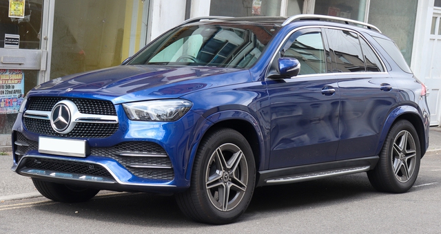 Mercedes-Benz AG tiệu hồi loạt "xe sang" vì nguy cơ chết máy đột ngột - Ảnh 1.