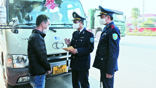 Xử lý ngay các phương tiện vi phạm thông qua giám sát hành trình - Ảnh 1.