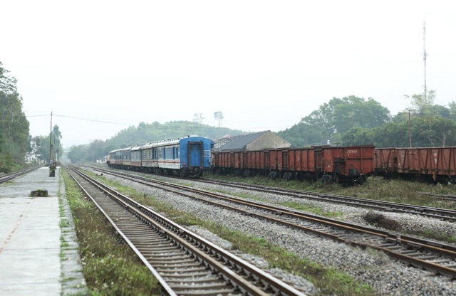 Bắc Giang cấm can thiệp, cản trở việc giải tỏa hành lang ATGT  - Ảnh 1.