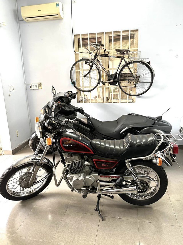 Honda Master 250 đời 1981, biển số tứ quý 8 giá gần 300 triệu đồng - Ảnh 3. Honda Master 250 đời 1981, biển số tứ quý 8 giá gần 300 triệu đồng - Ảnh 3.