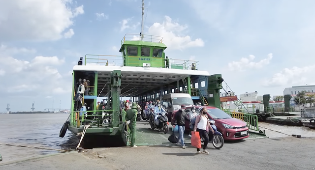 TP.HCM tăng cường đảm bảo ATGT đường thuỷ dịp Lễ 30/4 - Ảnh 1.