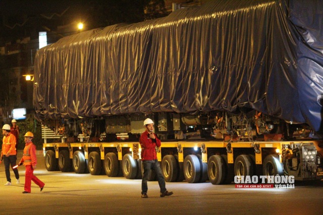 Cục Đường bộ VN lên tiếng về cấp giấy phép lưu hành xe hàng siêu trường, siêu trọng - Ảnh 1. Cục Đường bộ VN lên tiếng về cấp giấy phép lưu hành xe hàng siêu trường, siêu trọng - Ảnh 1.