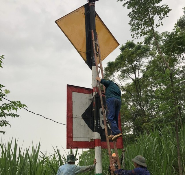 Nhiều vị trí luồng đường thủy trên sông Lô phức tạp, tàu thuyền cần lưu ý - Ảnh 2.