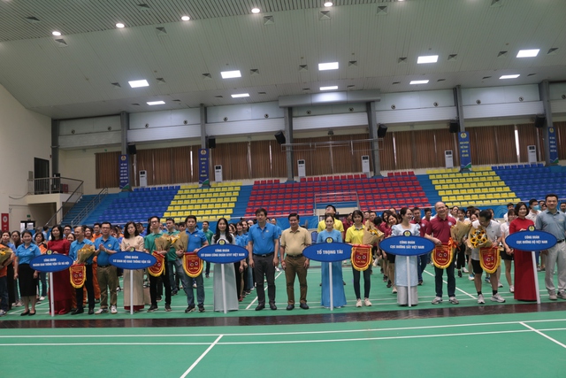 Khai mạc Hội thao CNVC-LĐ ngành GTVT chào mừng Đại hội công đoàn các cấp

 - Ảnh 12.