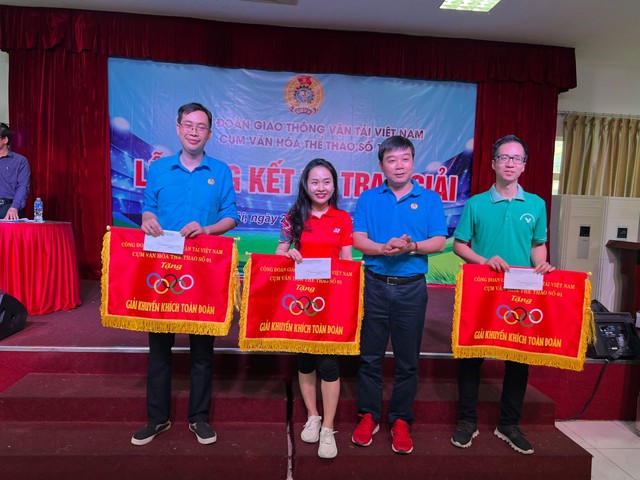 Bế mạc Hội thao CNVC-LĐ ngành GTVT chào mừng Đại hội công đoàn các cấp
- Ảnh 2. Bế mạc Hội thao CNVC-LĐ ngành GTVT chào mừng Đại hội công đoàn các cấp
- Ảnh 2.