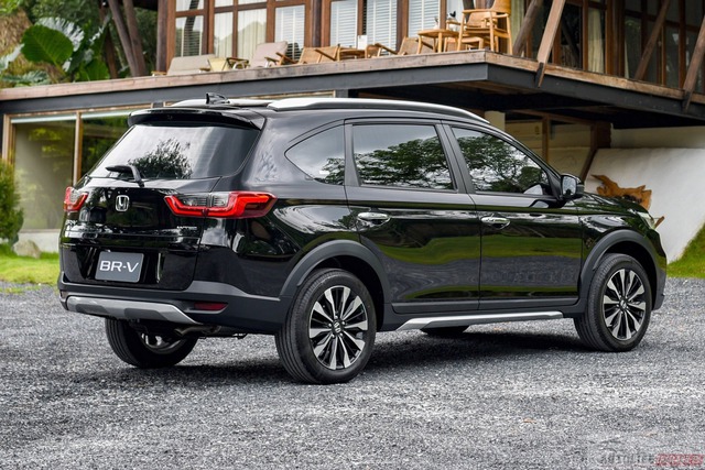 Honda BR-V bắt đầu nhận cọc tại Việt Nam, giá bán khoảng 700 triệu - Ảnh 2. Honda BR-V bắt đầu nhận cọc tại Việt Nam, giá bán khoảng 700 triệu - Ảnh 2.