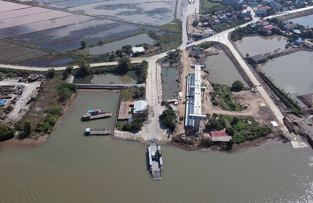 Di dời bến phà Đống Cao để xây dựng cầu vượt sông Đào - Ảnh 1.