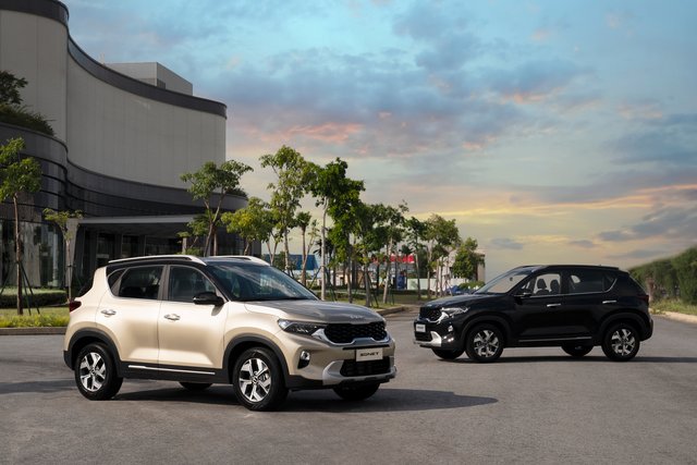 Kia Sonet giảm giá đến 45 triệu đồng, đấu Toyota Raize vừa “ngã ngựa” - Ảnh 1. Kia Sonet giảm giá đến 45 triệu đồng, đấu Toyota Raize vừa “ngã ngựa” - Ảnh 1.