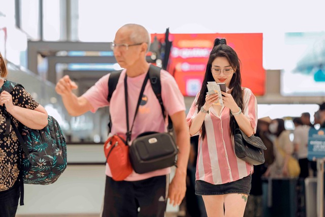 Cận cảnh hơn 422 ngàn lượt khách qua Cảng hàng không Quốc tế Nội Bài trong 5 ngày nghỉ lễ

 - Ảnh 7.