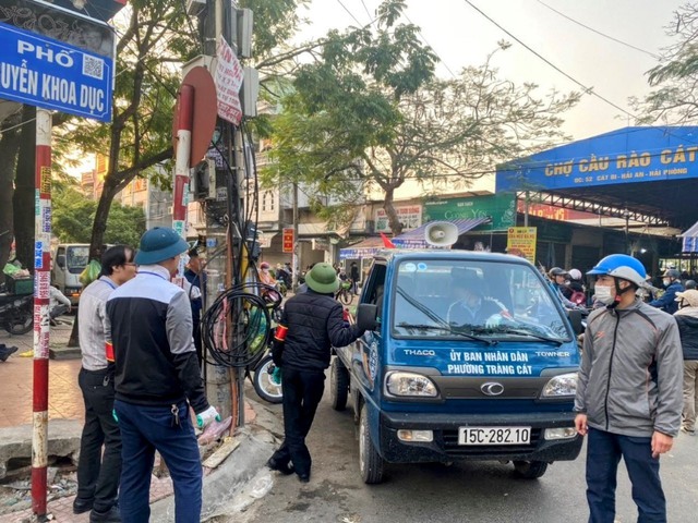 Hải Phòng chỉ đạo nóng tổng kiểm tra, xử lý các vi phạm về TTGT - Ảnh 6. Hải Phòng chỉ đạo nóng tổng kiểm tra, xử lý các vi phạm về TTGT - Ảnh 6.