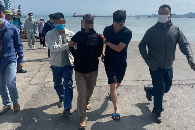 CSGT đường thủy Hải Phòng phối hợp bắt đối tượng vận chuyển ma tuý tại phà Gót - Ảnh 1.