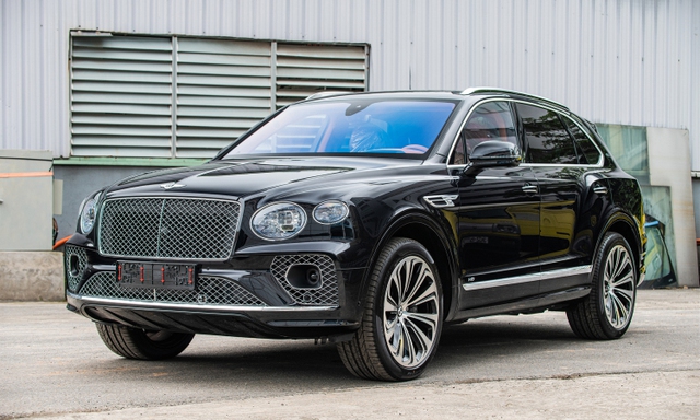 Bentley Bentayga bị triệu hồi hơn 1000 chiếc do lỗi hàng ghế sau, nguy cơ chấn thương cho hành khách - Ảnh 1.