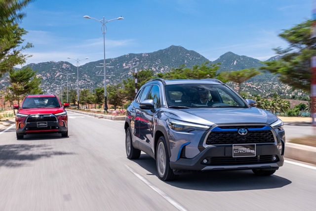 Toyota Corolla Cross là một trong số những mẫu xe nhập khẩu từ Thái Lan đang được người tiêu dùng Việt Nam ưa chuộng nhất.