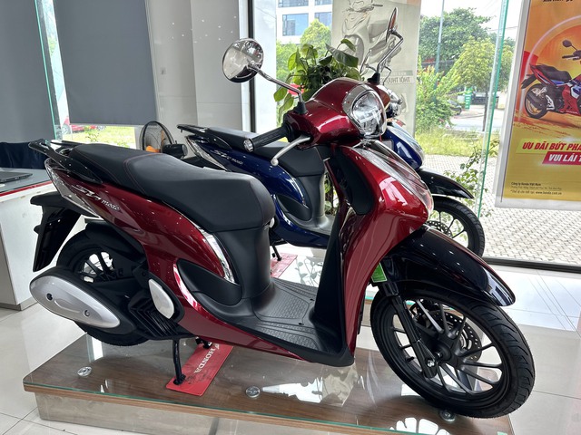 Honda SH Mode đảo chiều giảm mạnh, dưới mức đề xuất - Ảnh 1.