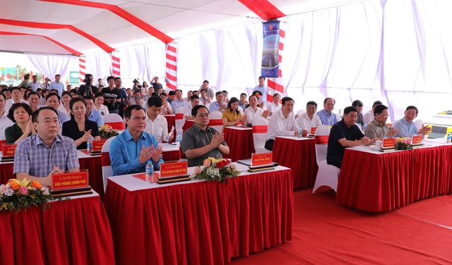 Thủ tướng Chính phủ Phạm Minh Chính dự lễ khánh thành cầu Như Nguyệt  - Ảnh 2.