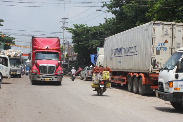 Bắc Giang triển khai lực lượng bảo đảm trật tự ATGT mùa vải thiều - Ảnh 3.