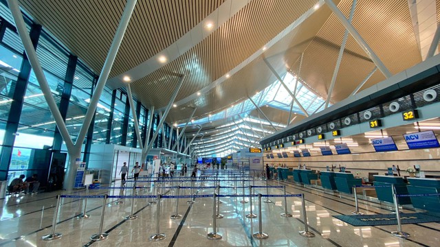 Khánh thành nhà ga hành khách sân bay có kiến trúc độc đáo bậc nhất Việt Nam - Ảnh 4. Khánh thành nhà ga hành khách sân bay có kiến trúc độc đáo bậc nhất Việt Nam - Ảnh 4.