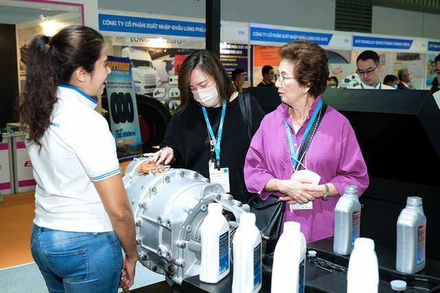 ZF Aftermarket tham dự triển lãm công nghiệp dịch vụ ô tô Automechanika 2023 - Ảnh 4.