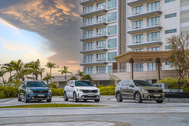 Mẫu xe Kia Sorento lắp ráp trong nước bởi Thaco Auto. Mẫu xe Kia Sorento lắp ráp trong nước bởi Thaco Auto.