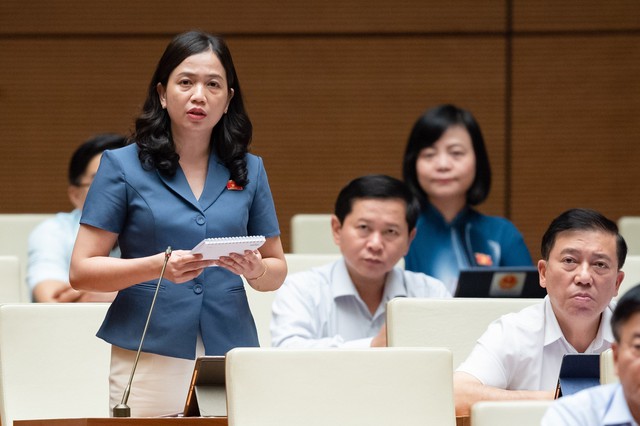 Tập trung tháo gỡ, khôi phục hoạt động đăng kiểm phục vụ người dân, doanh nghiệp - Ảnh 7.