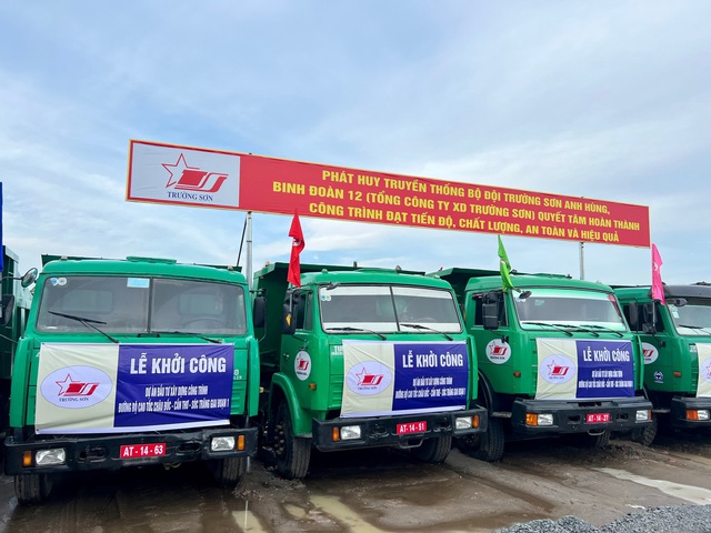 Chuẩn bị đưa 7 mỏ cát vào phục vụ thi công cao tốc Châu Đốc - Cần Thơ - Sóc Trăng - Ảnh 1.