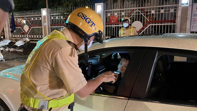 Cán bộ Công an ở Quảng Ngãi vi phạm nồng độ cồn, đi sai phần đường gây TNGT - Ảnh 1.