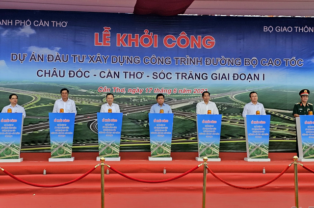 Thủ tướng chỉ đạo tháo gỡ khó khăn cho các dự án cao tốc khu vực ĐBSCL - Ảnh 2. Thủ tướng chỉ đạo tháo gỡ khó khăn cho các dự án cao tốc khu vực ĐBSCL - Ảnh 2.